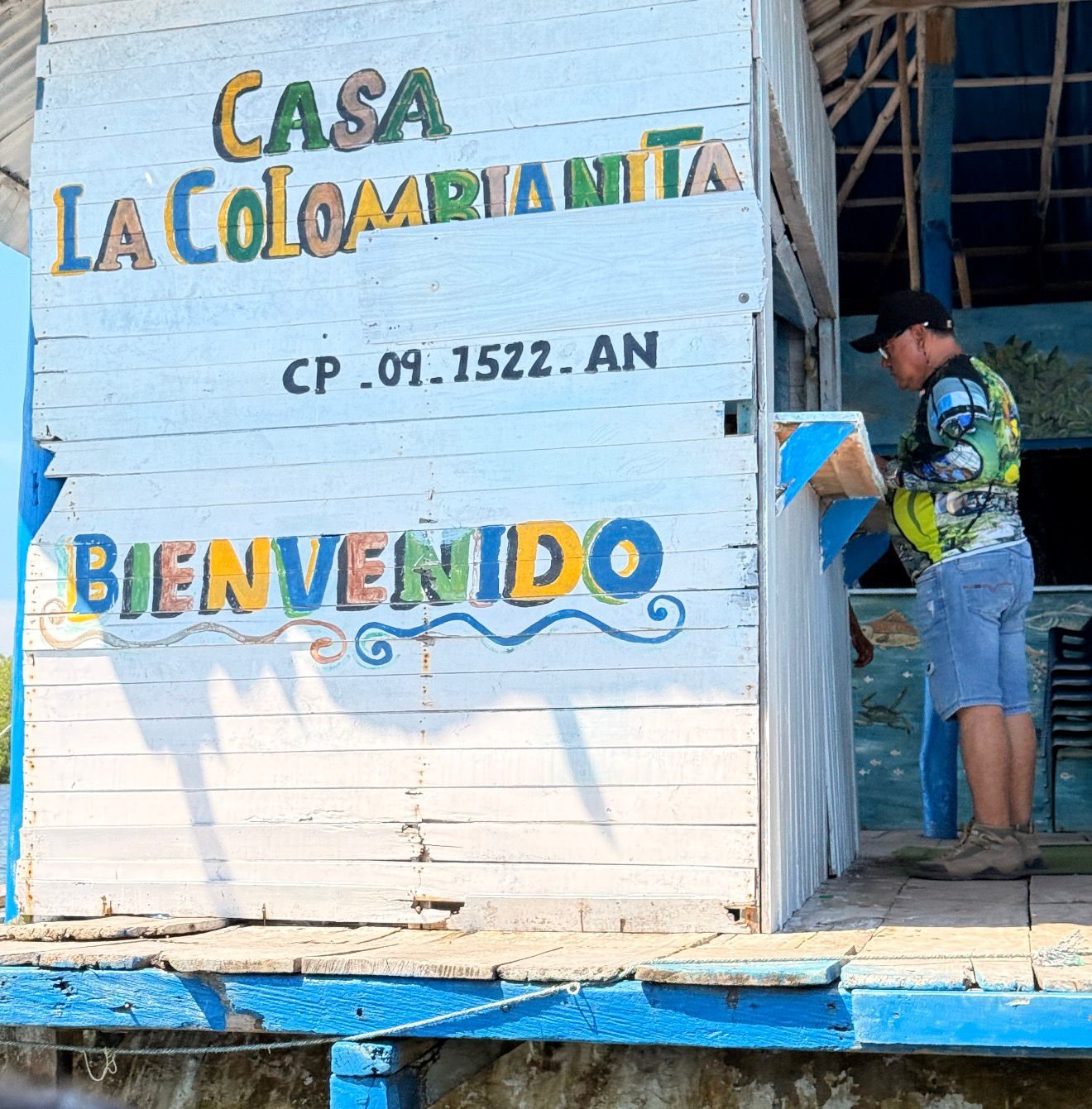 CASA FLOTANTE LA COLOMBIANITA
